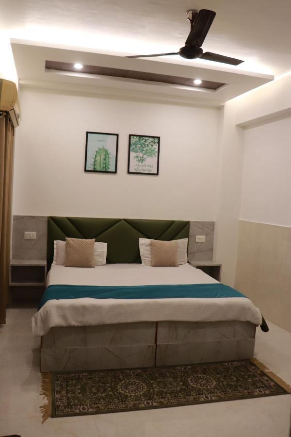 Hotel Dileep42 Lucknow Exterior foto
