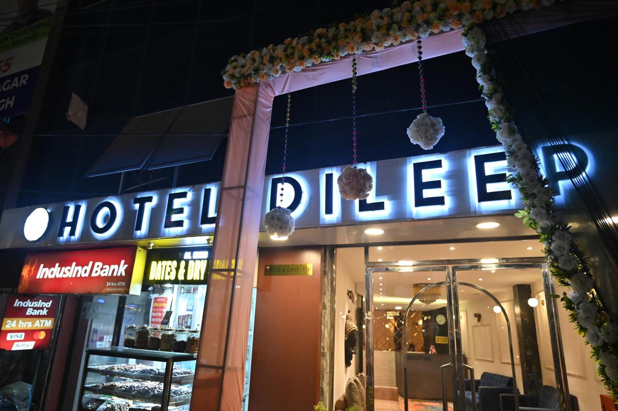 Hotel Dileep42 Lucknow Exterior foto